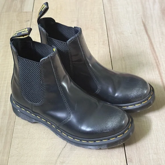 Dr. Martens 2976 Black Leather Chelsea Boots Women’s 7 Grunge Minimalist Edge - Picture 10 of 16
